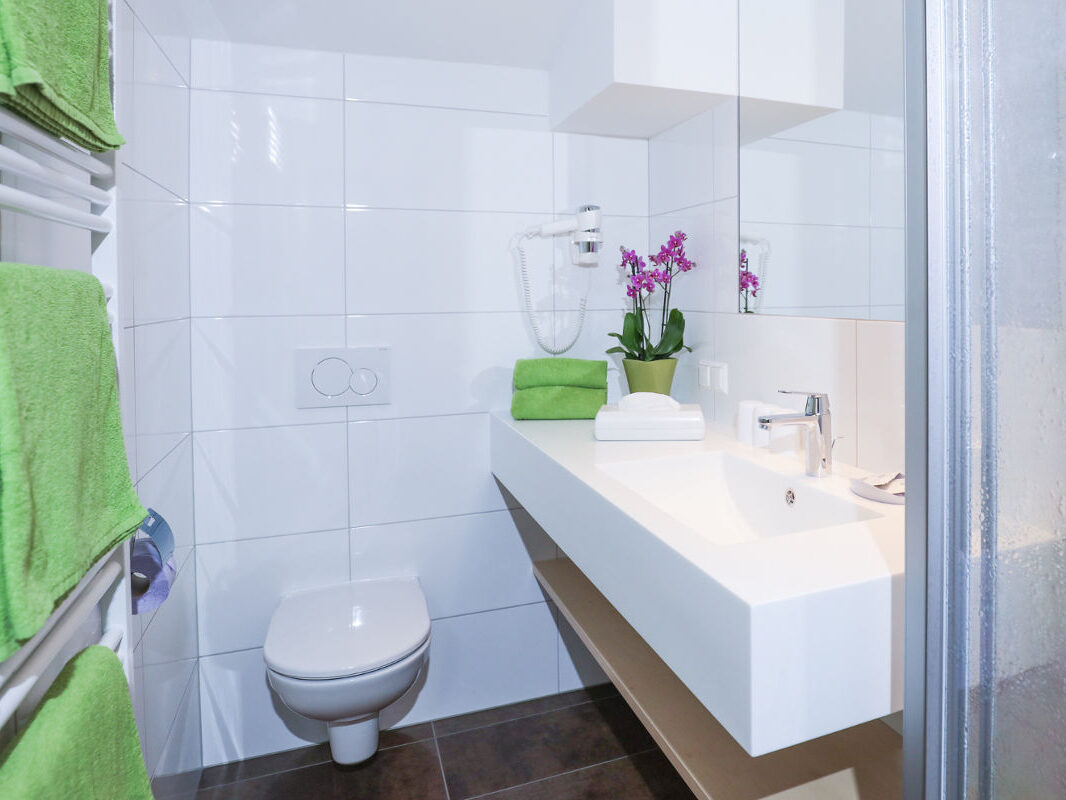 Pension Haus Maria Badezimmer Familienzimmer