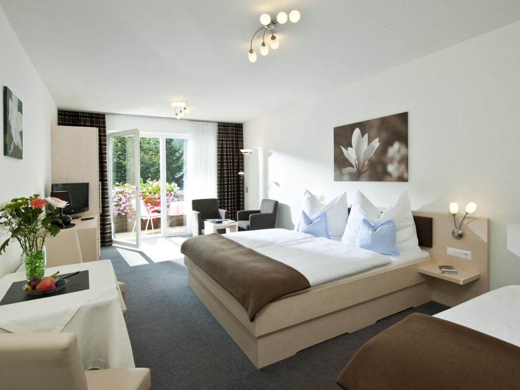 Pension Haus Maria Dreibettzimmer mit Südbalkon