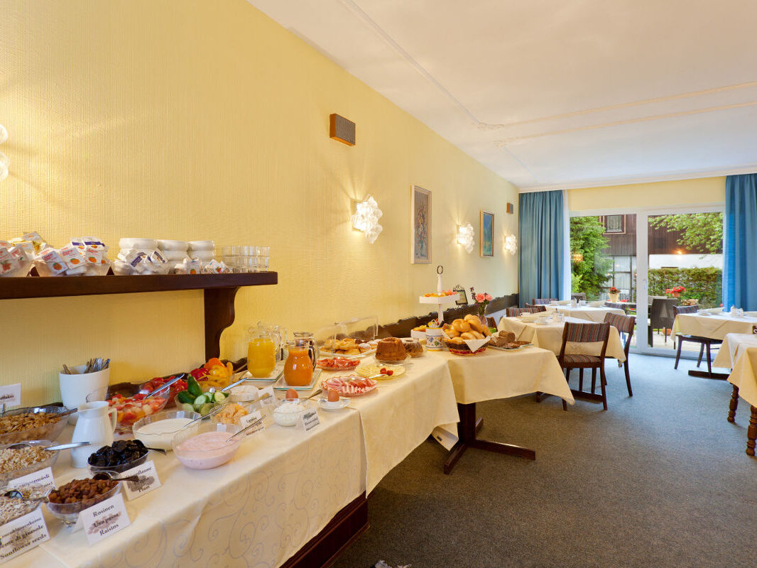 Pension Haus Maria Fruehstuecksbuffet