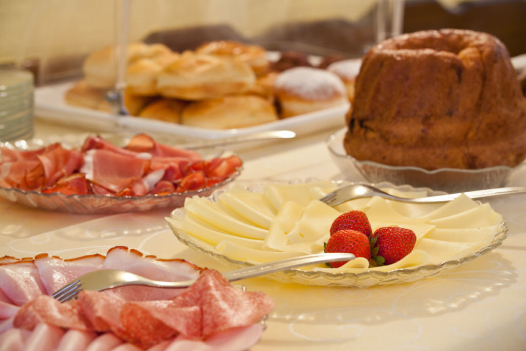 Pension Haus Maria Fruehstueckseinblicke Pension Haus Maria Fruehstueckseinblicke