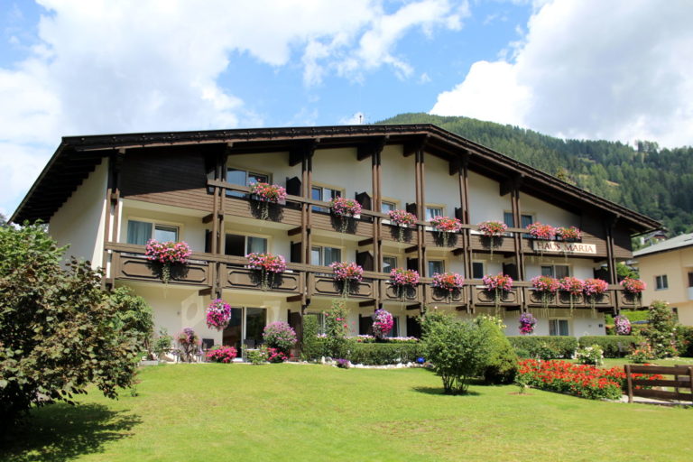 Pension Haus Maria Weitlaeufiger Garten