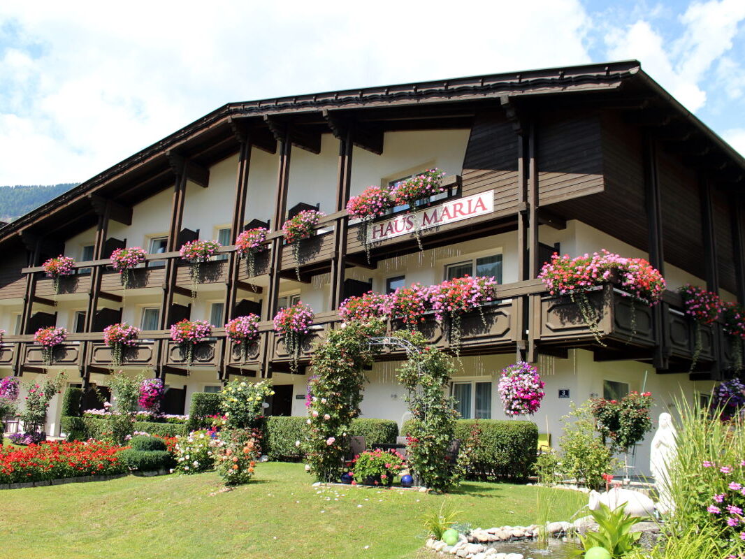 Pension Haus Maria großer Garten